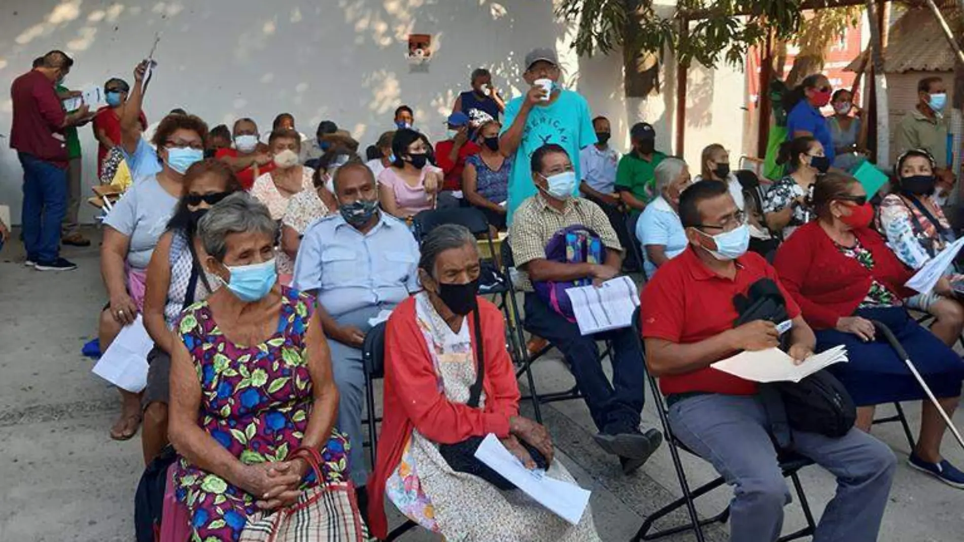 Acapulco centro de vacunación en renacimiento